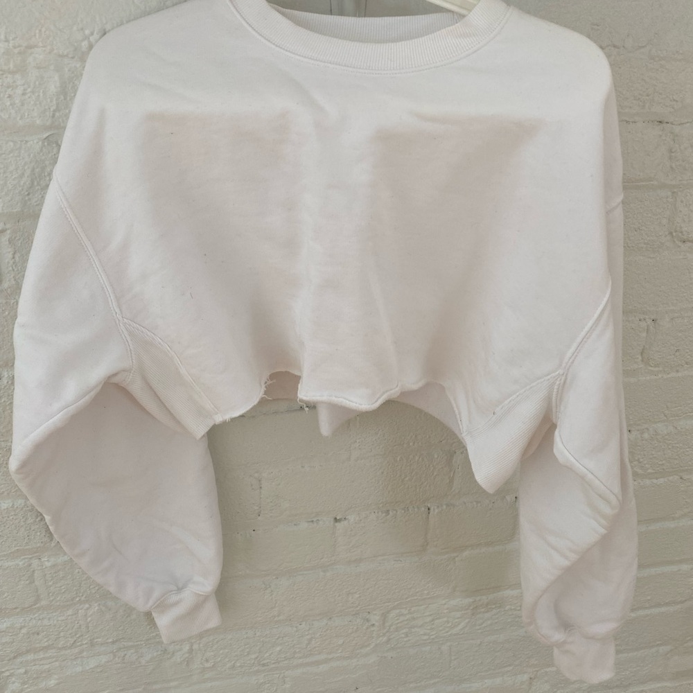Aritzia Cozy Fleece White Cropped Sweatshirt
